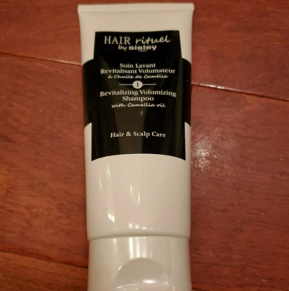Sisley Paris Revitalizing Volumizing Shampoo